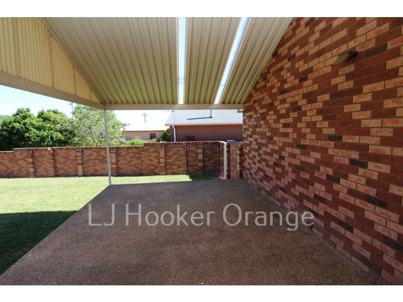 42 Cecil Road, Orange NSW 2800