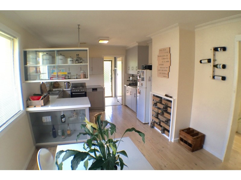 13 Endeavour Avenue, Orange NSW 2800