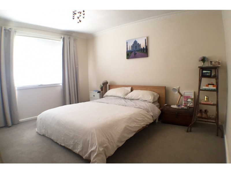 13 Endeavour Avenue, Orange NSW 2800