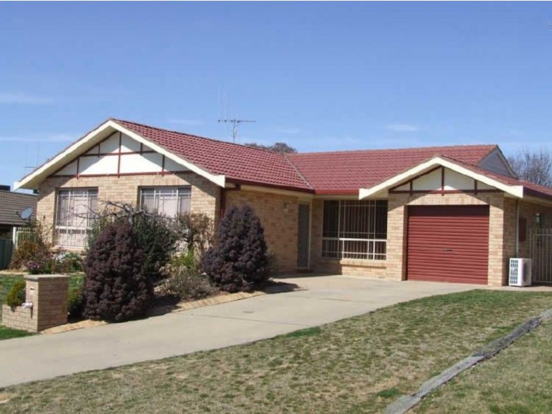 14 Agland Crescent, Orange NSW 2800