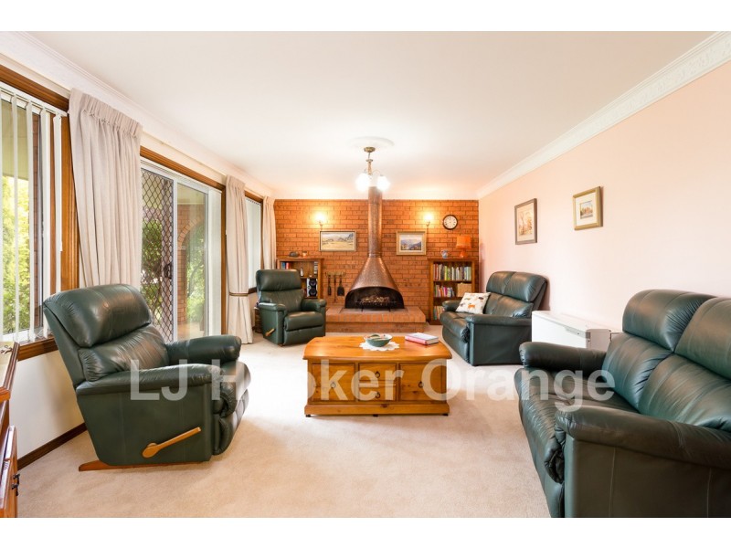 26 Seville Parade, Orange NSW 2800