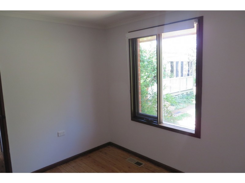 2 Sepik Place, Orange NSW 2800