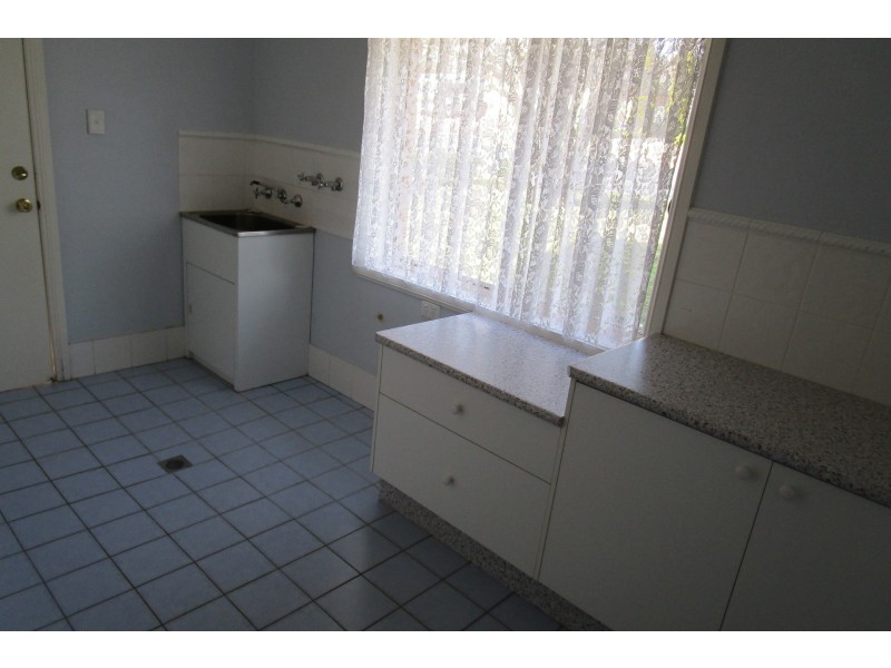 4 Birchgrove Drive, Orange NSW 2800
