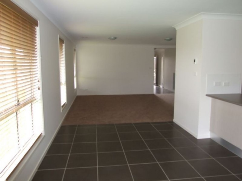 67 William Maker Drive, Orange NSW 2800