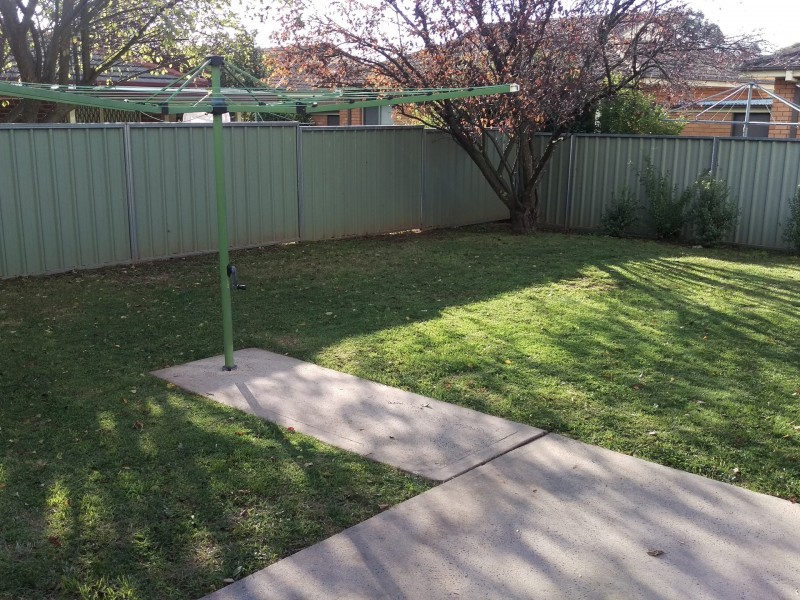2/133 Sampson Street, Orange NSW 2800