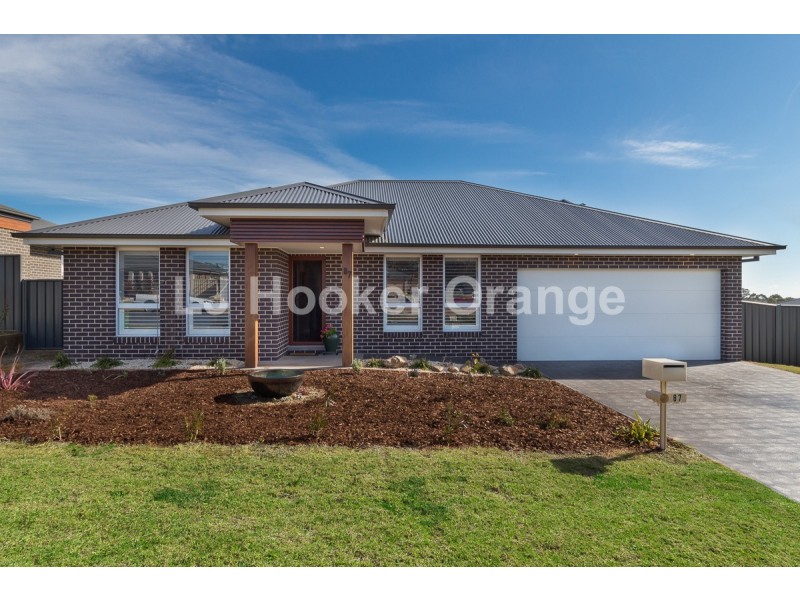 87 William Maker Drive, Orange NSW 2800