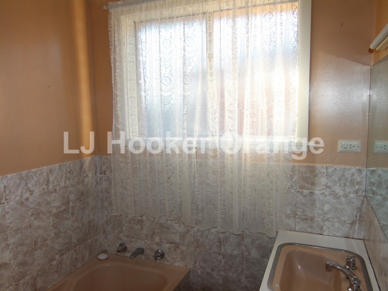 389 Lords Place, Orange NSW 2800