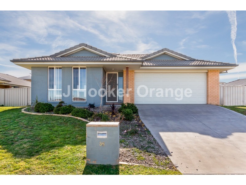 35 Honeyman Drive, Orange NSW 2800
