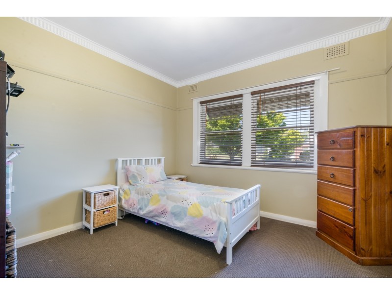 27 Thomas Street, Orange NSW 2800