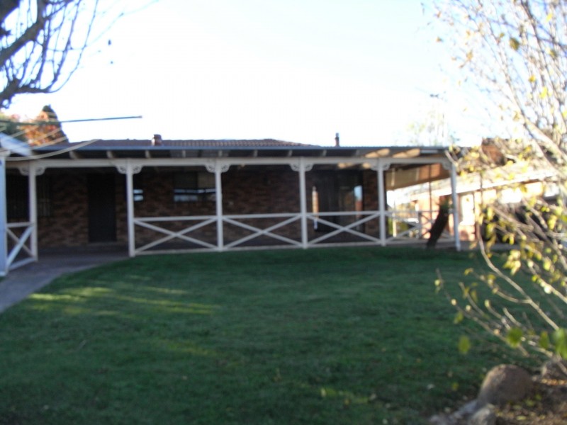 12 Pioneer Place, Orange NSW 2800