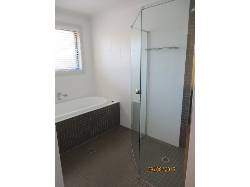 37 Goldfinch Way, Orange NSW 2800