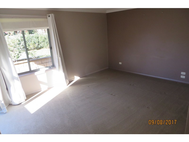 37 Goldfinch Way, Orange NSW 2800