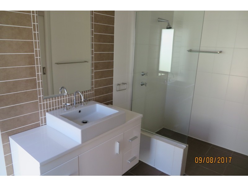 37 Goldfinch Way, Orange NSW 2800