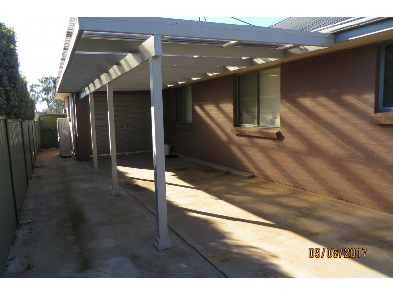 37 Goldfinch Way, Orange NSW 2800
