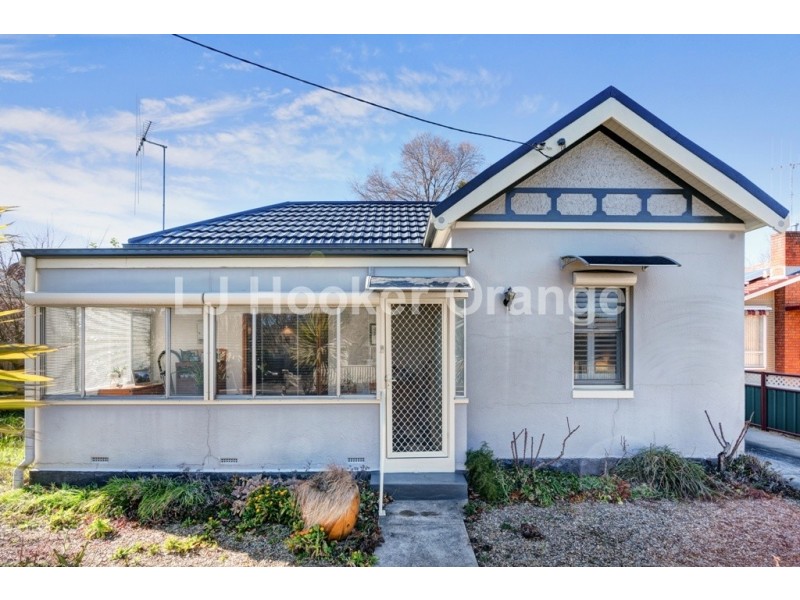 16 Hamer Street, Orange NSW 2800