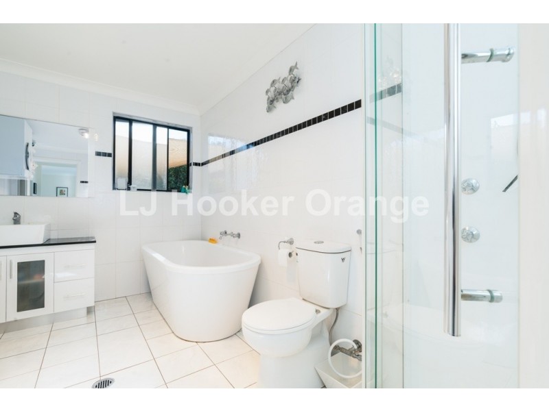 16 Hamer Street, Orange NSW 2800