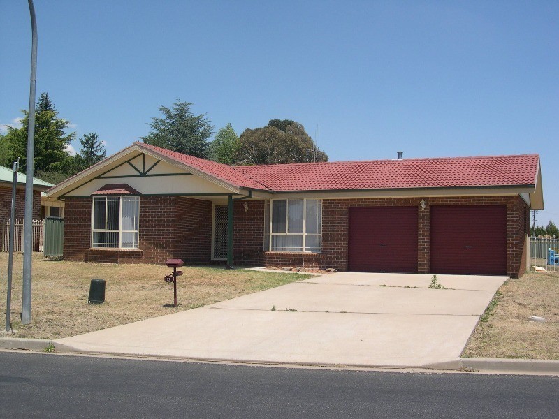 23 Northstoke Way, Orange NSW 2800