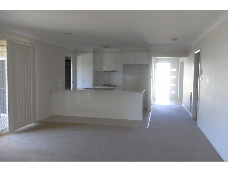 16 Lombardy Way, Orange NSW 2800