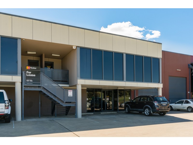 2/2 Gateway Crescent, Orange NSW 2800