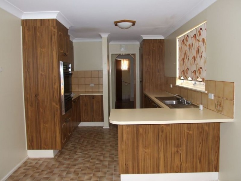 39 Namatijira Crescent, Orange NSW 2800