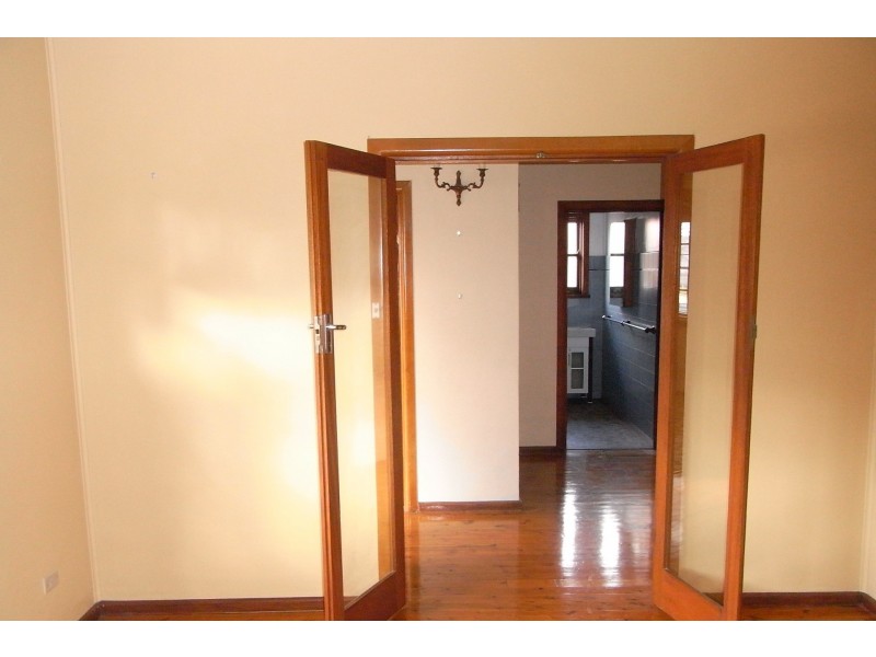 25 Thomas Street, Orange NSW 2800