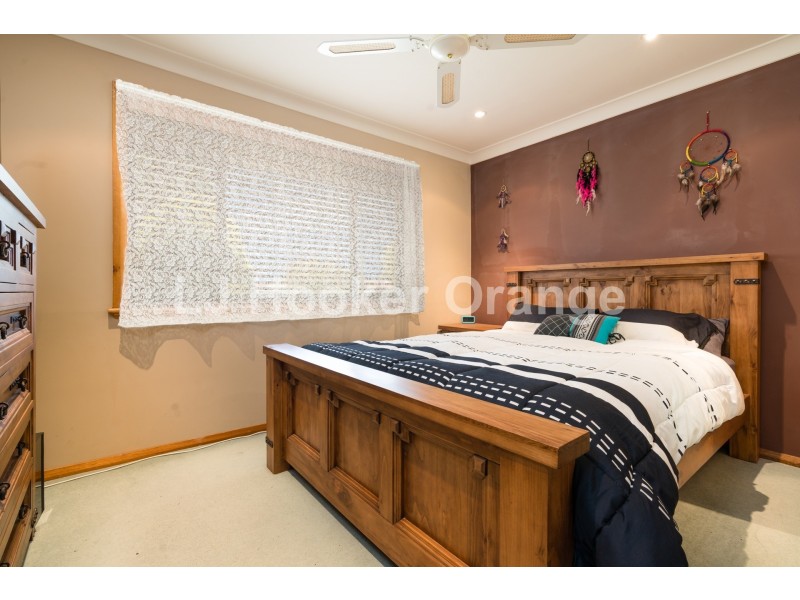 18 Eungella Place, Orange NSW 2800