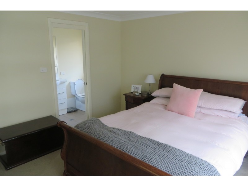 35 Jonathon Road, Orange NSW 2800