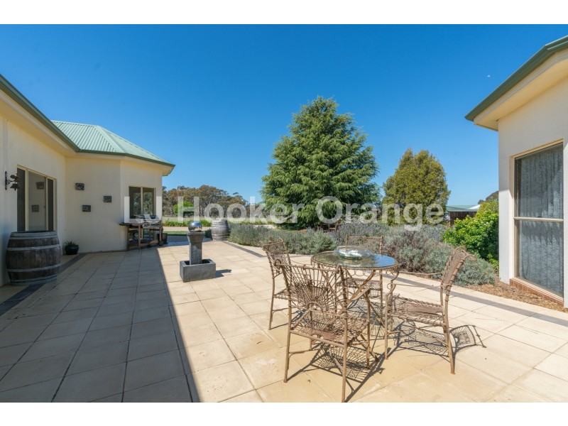 616 Forest Road, Orange NSW 2800