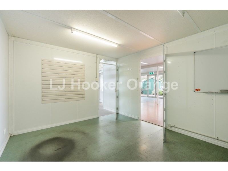 5 Colliers Avenue, Orange NSW 2800