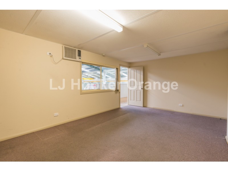5 Colliers Avenue, Orange NSW 2800