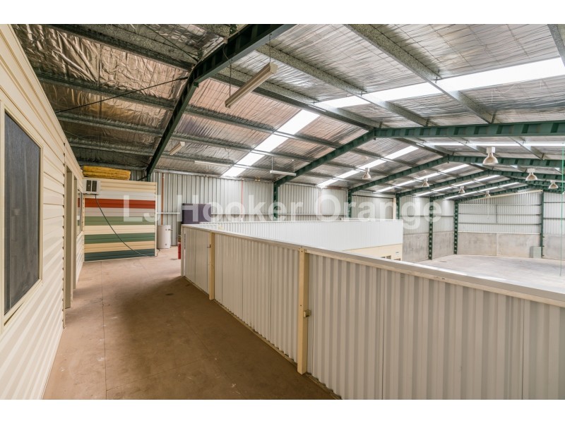5 Colliers Avenue, Orange NSW 2800