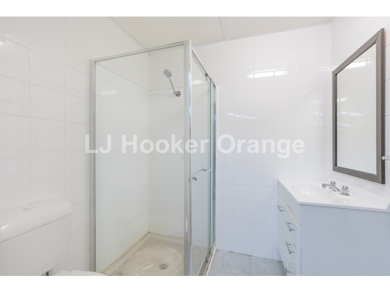 5 Colliers Avenue, Orange NSW 2800