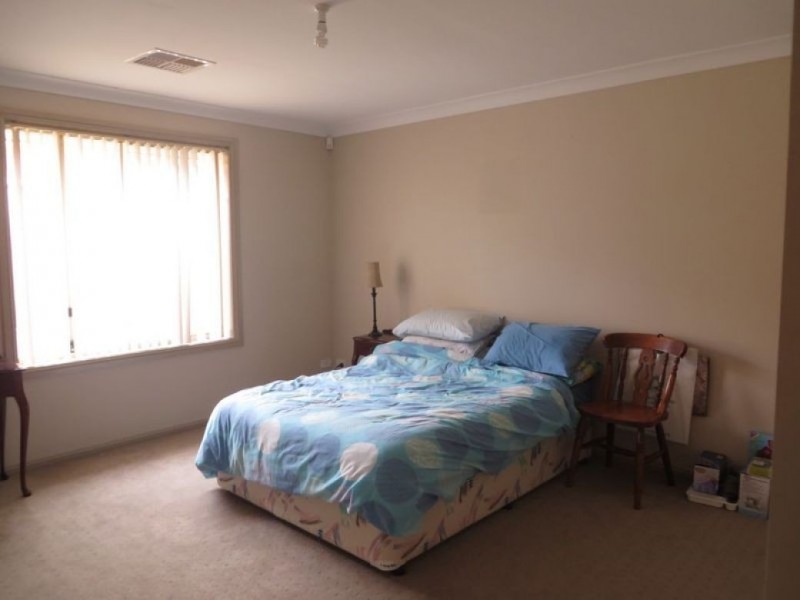 5 Hughes Street, Orange NSW 2800