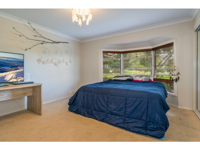 18 Casuarina Drive, Orange NSW 2800