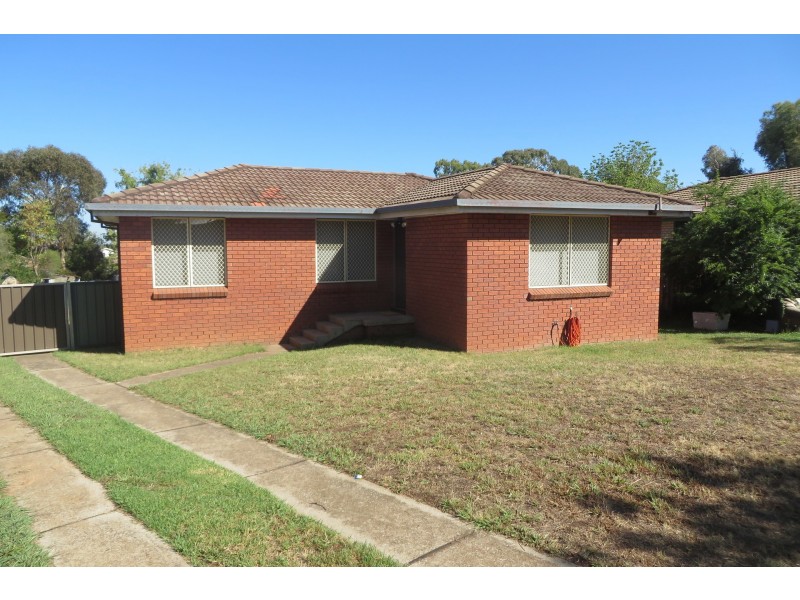 13 Pimpala Place, Orange NSW 2800