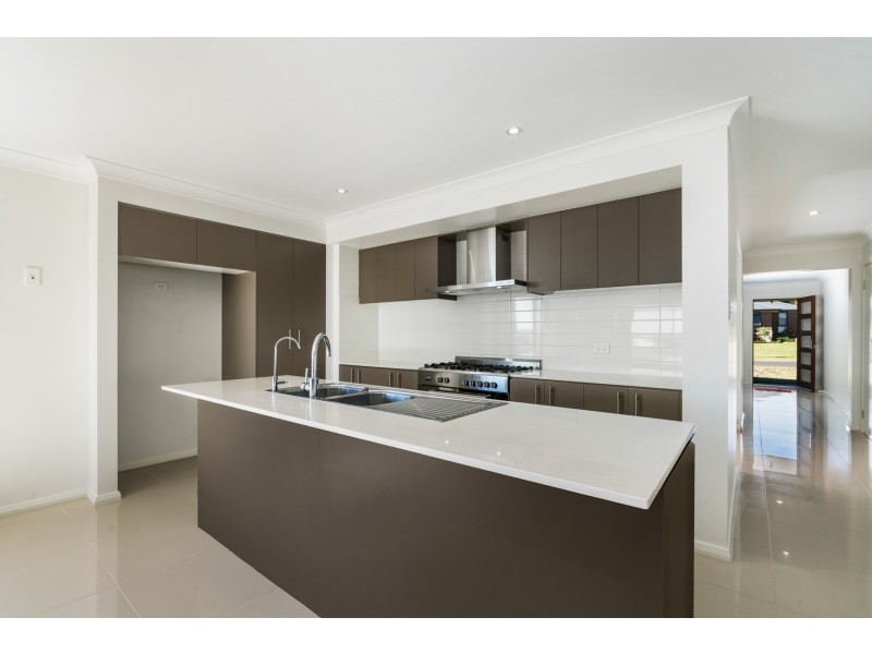 68 Carwoola Drive, Orange NSW 2800