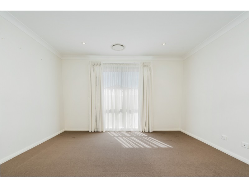 68 Carwoola Drive, Orange NSW 2800