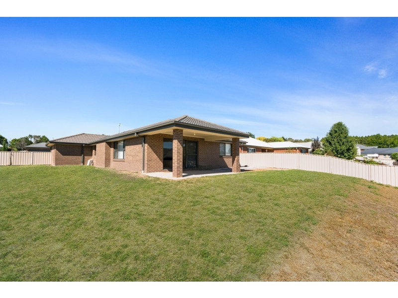 68 Carwoola Drive, Orange NSW 2800