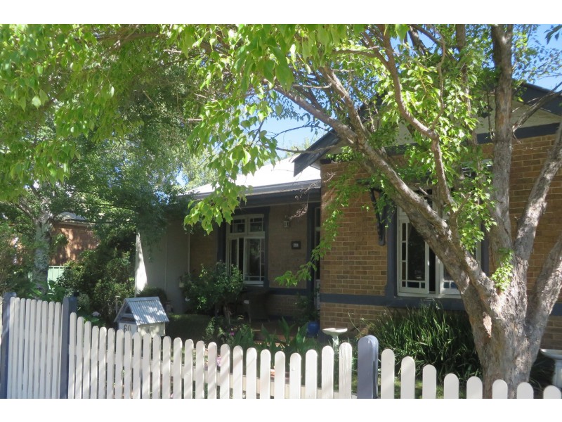 60 March Street, Orange NSW 2800