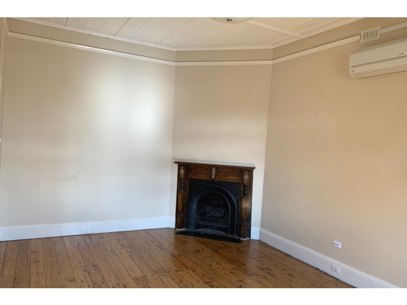 60 March Street, Orange NSW 2800