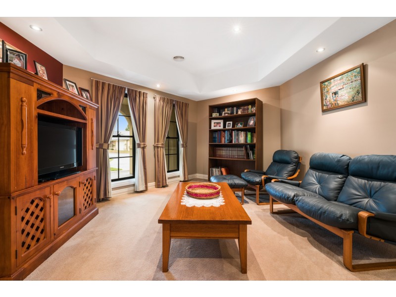 22 Jonathon Road, Orange NSW 2800