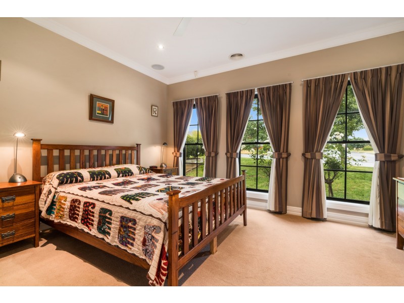 22 Jonathon Road, Orange NSW 2800