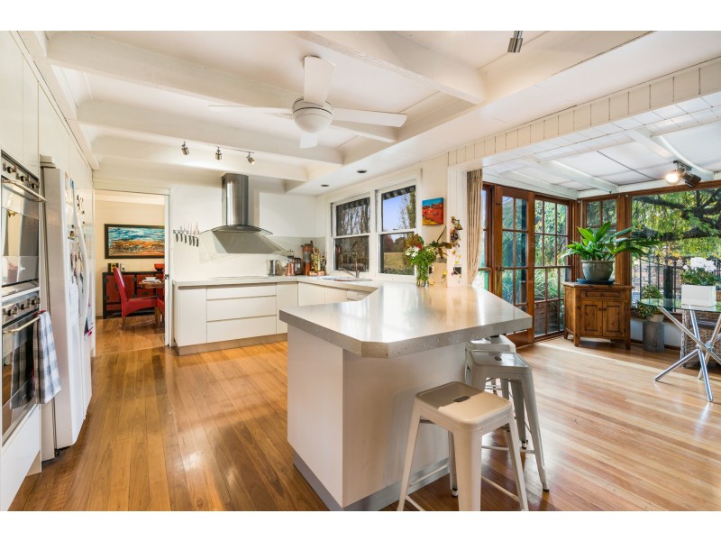 4 Yarawini Drive, Orange NSW 2800