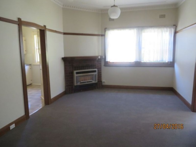 44 Allenby Road, Orange NSW 2800