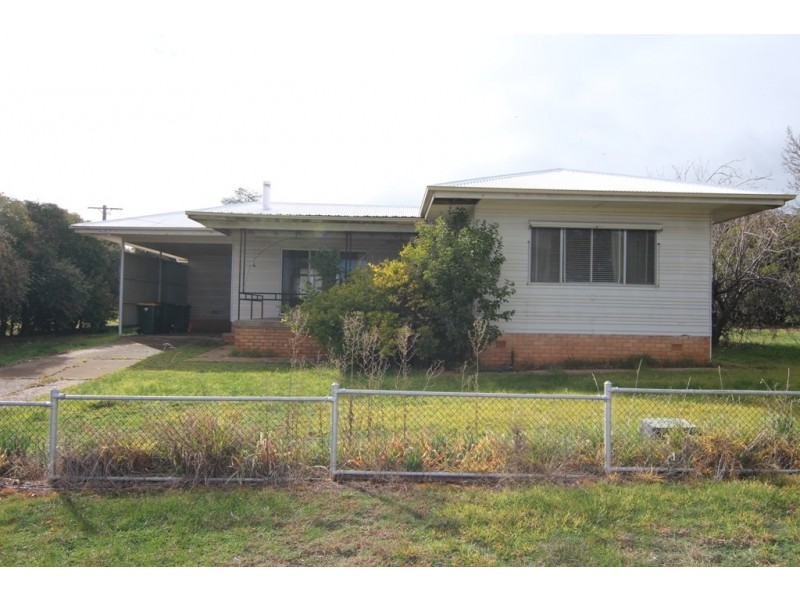 6 Boree Street, Cudal NSW 2864
