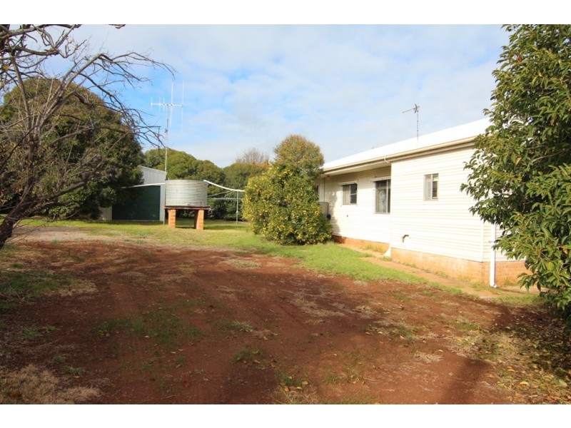 6 Boree Street, Cudal NSW 2864