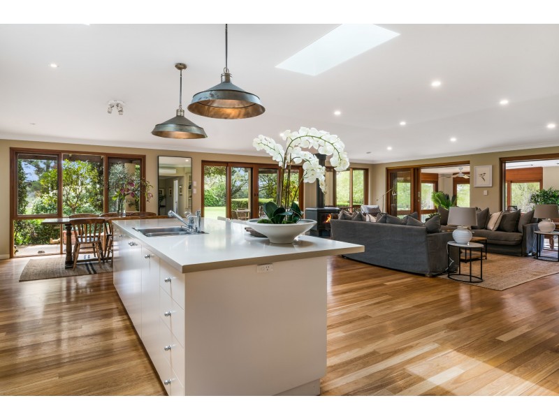 1162 Forest Road, Orange NSW 2800