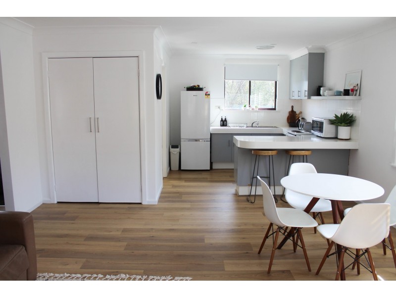 2/13 Anzac Place, Orange NSW 2800