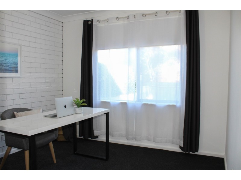 2/13 Anzac Place, Orange NSW 2800