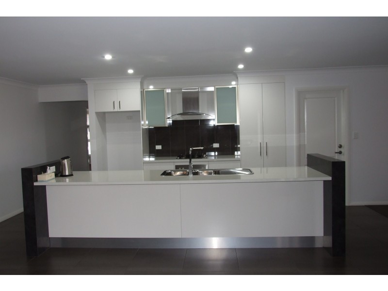 6 Agate Street, Orange NSW 2800